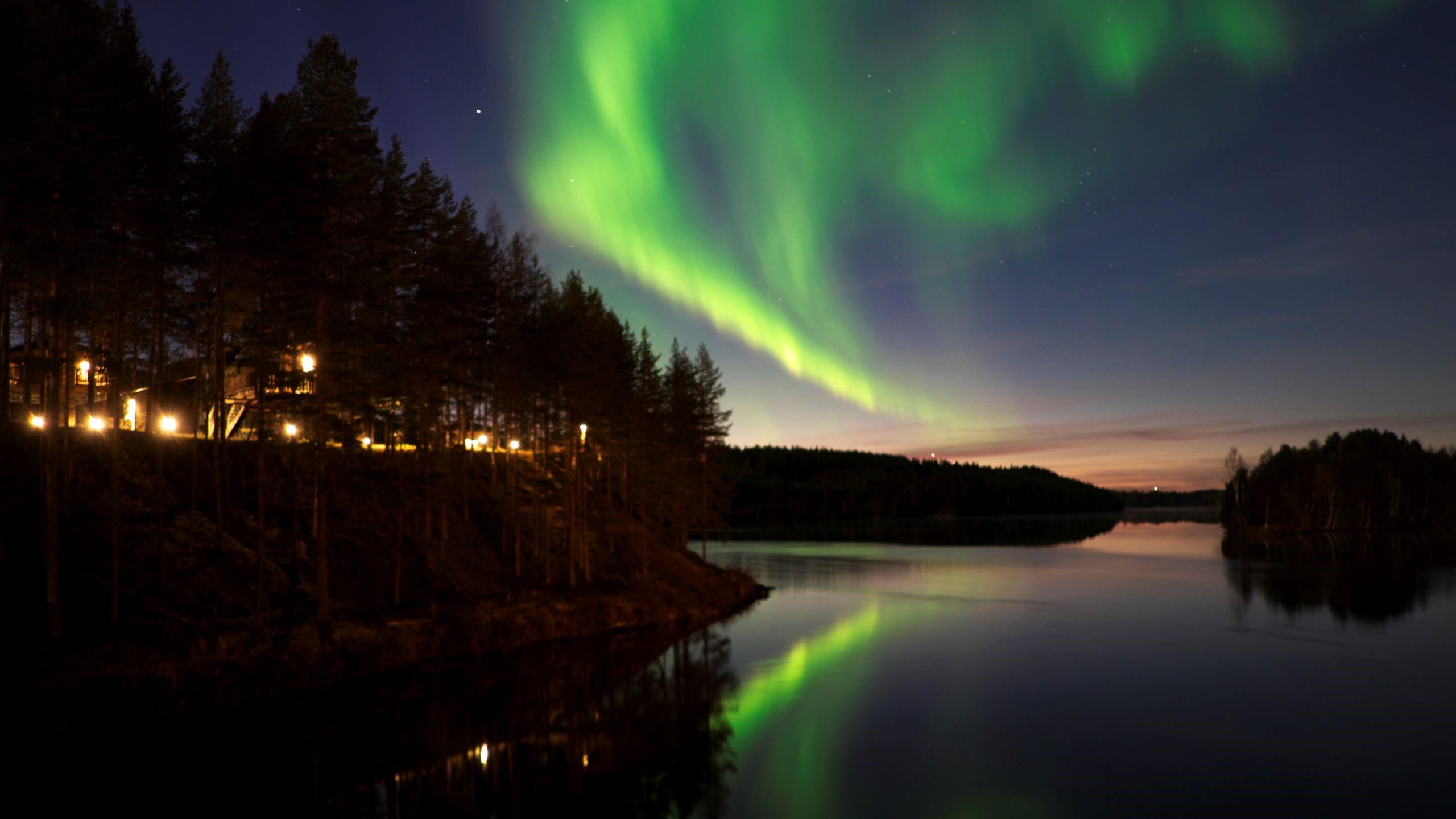 Nordlichter über dem Fluss Ume bei Granö Beckasin