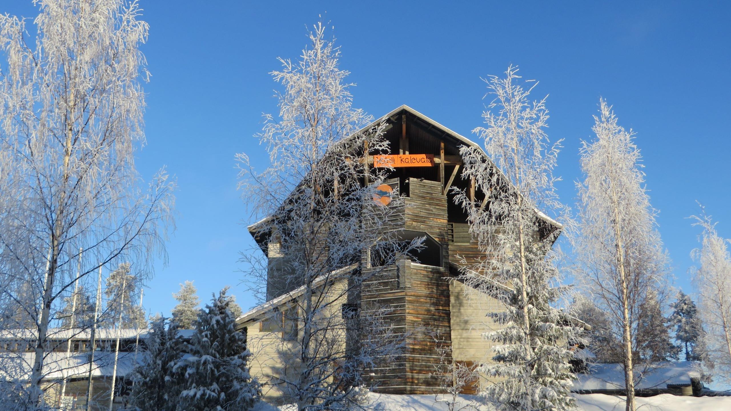 Hotel Kalevala von der Seeseite